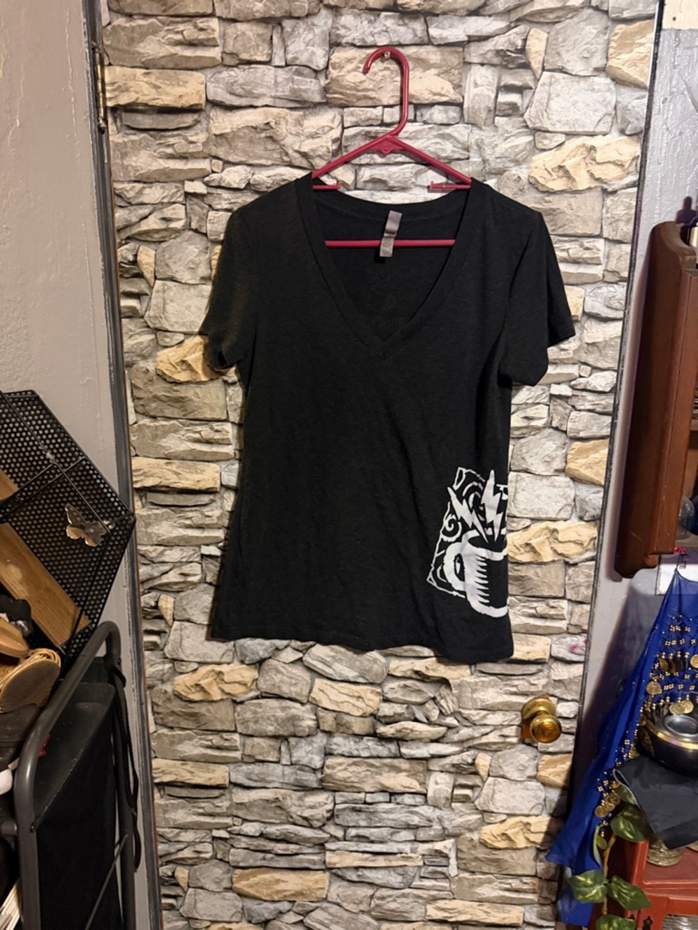 Black V-Neck Short Sleeve Tee with White Side Graphic
